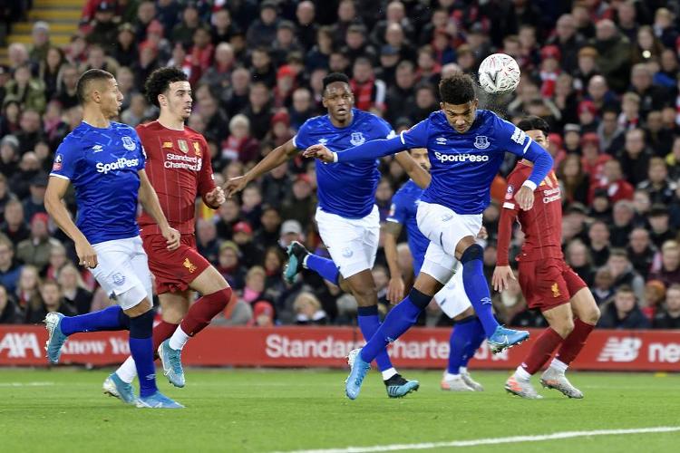 巴萨公布欧冠首发11人阵容迎战法兰克福