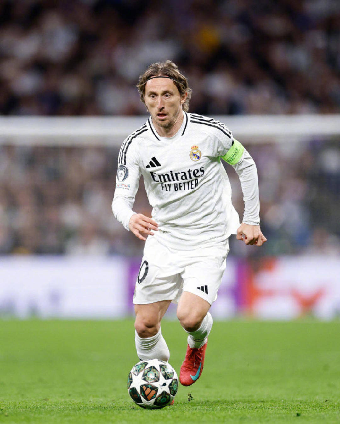 美记：公牛不会主动出击追求字母哥，倾向保留现有阵容